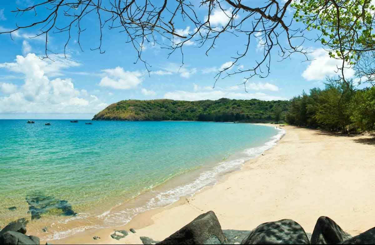 DU LỊCH TÂM LINH CÔN ĐẢO ĐƯỜNG BAY TOÀN CHẶNG KHỞI HÀNH TỪ HÀ NỘI – SÀI GÒN – CÔN ĐẢO – SÀI GÒN - HÀ NỘI TOUR 3 NGÀY 2 ĐÊM TRỌN GÓI GIÁ RẺ 